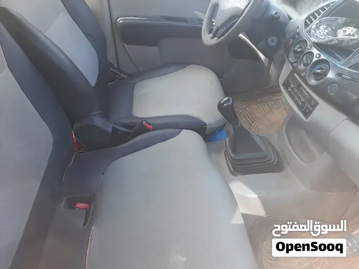 Mitsubishi L200 2008 photo 2