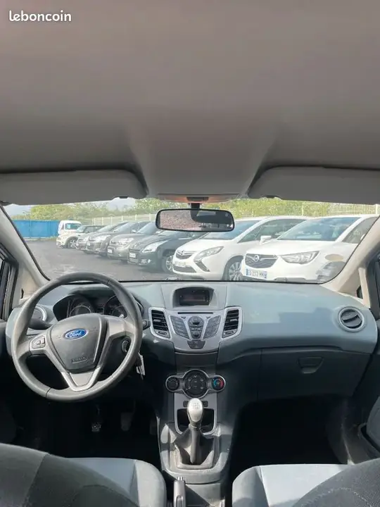 Ford Fiesta 2009 photo 3