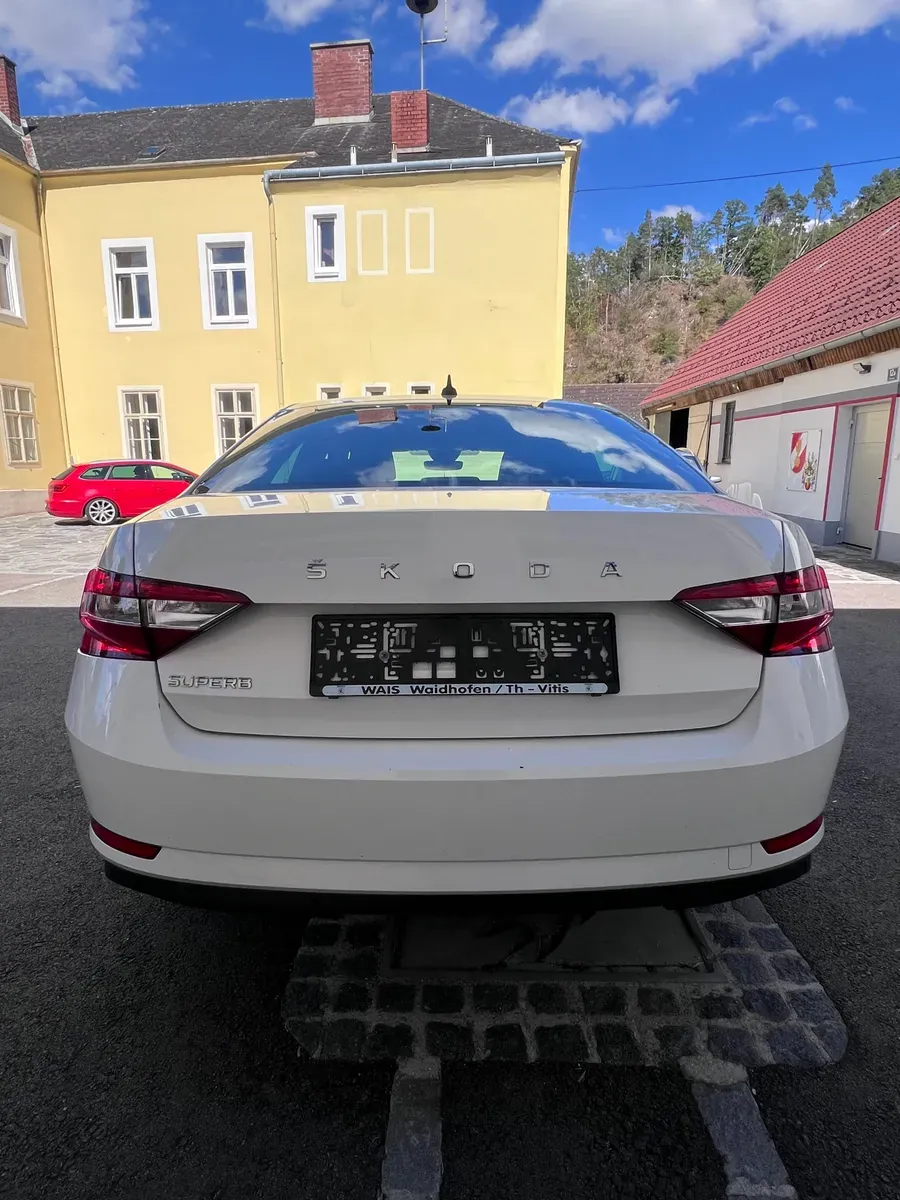 Skoda Superb 2020 photo 3
