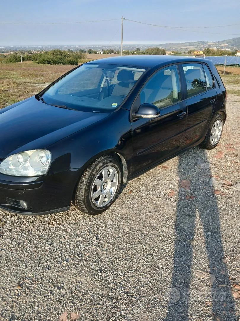 Volkswagen Golf 2005 photo 2