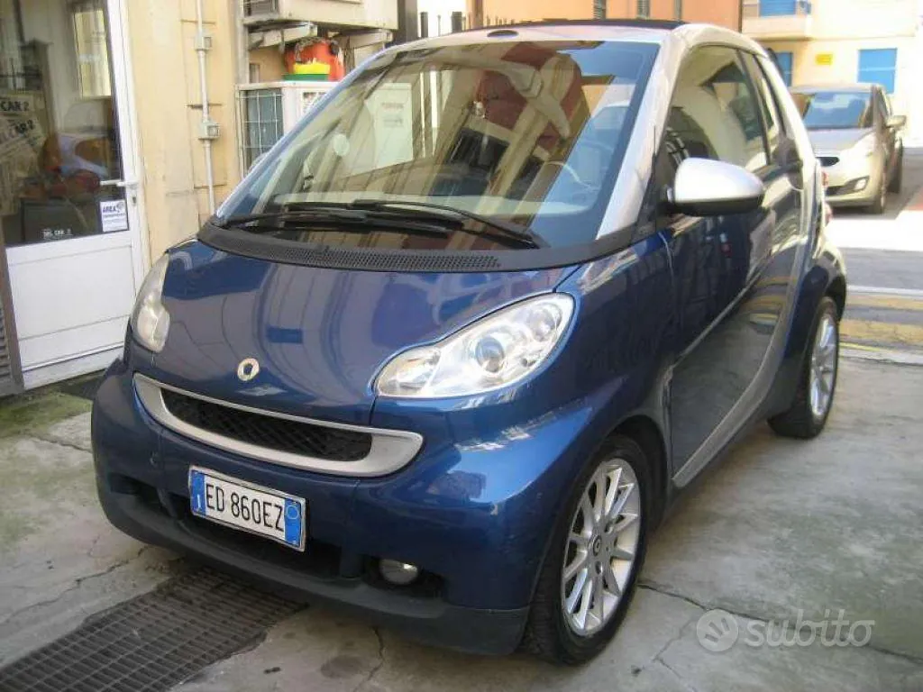 Smart Fortwo 2010 photo 4