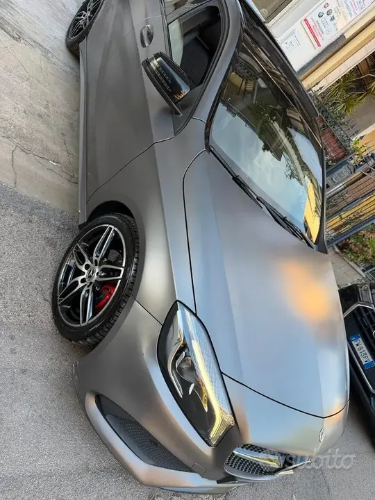 Mercedes-Benz A 180 2017 photo 2