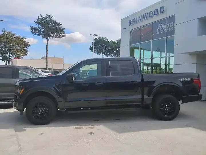 Ford F-150 2026 photo 3