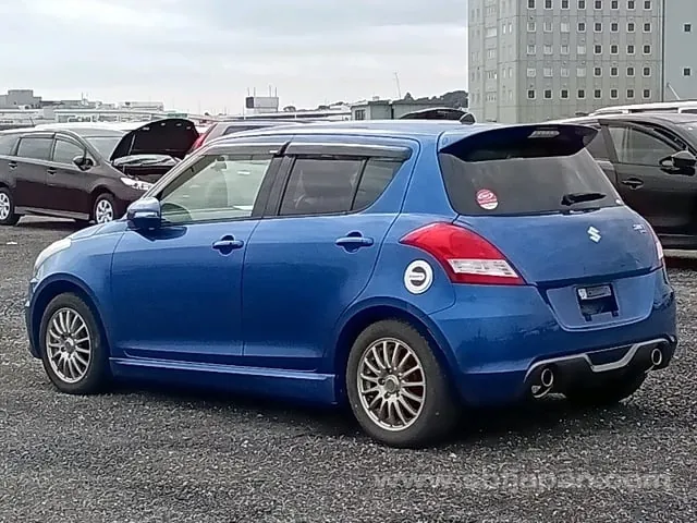 Suzuki Swift 2015 photo 3