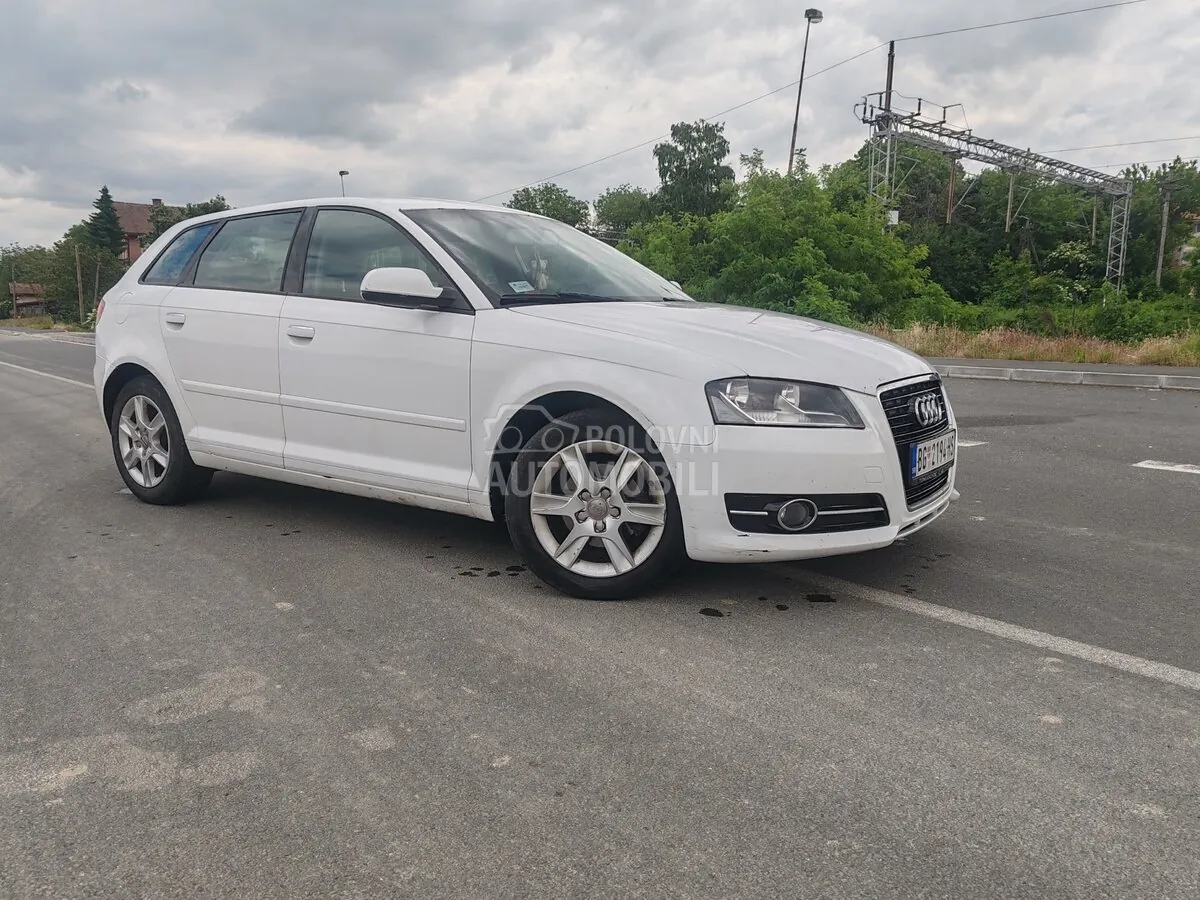 Audi A3 2011 photo 2