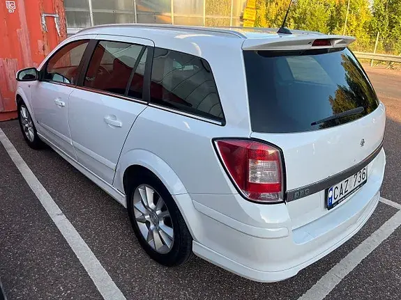 Opel Astra 2008 photo 3