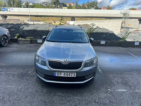 Skoda Octavia 2014 photo 2