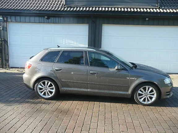 Audi A3 2012 photo 3