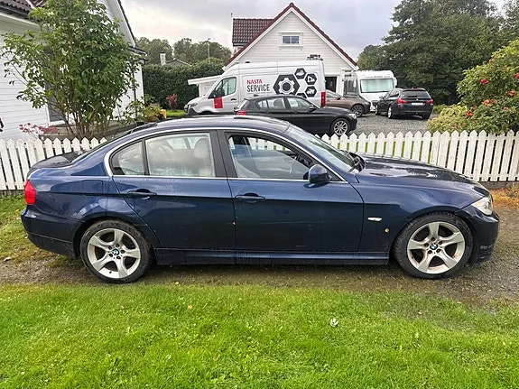 BMW 316D 2011 photo 4