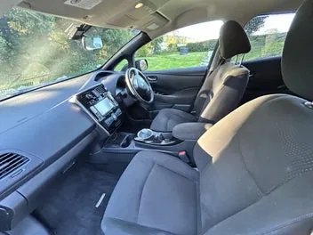 Nissan Leaf 2013 photo 4