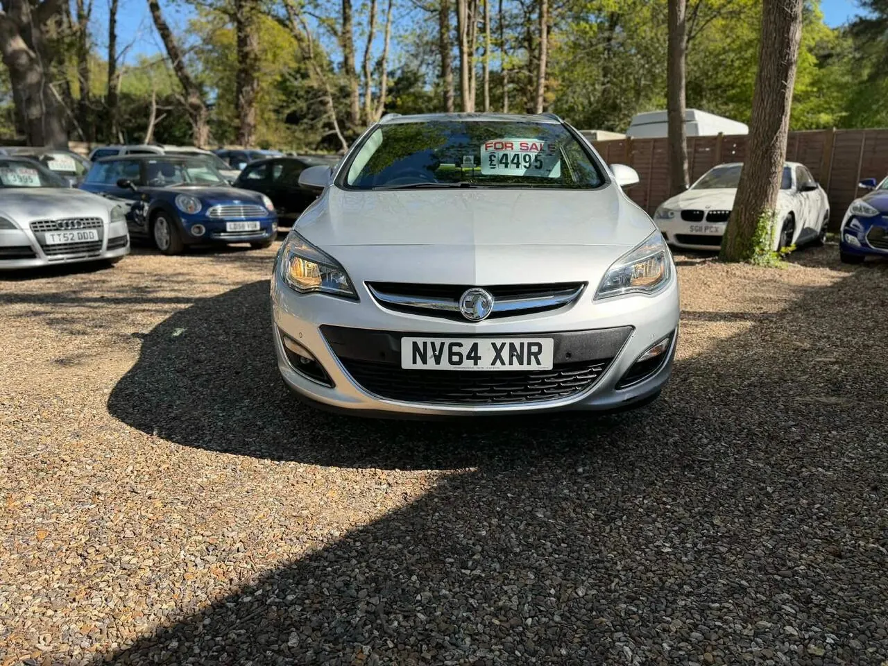 Vauxhall Astra 2015 photo 2