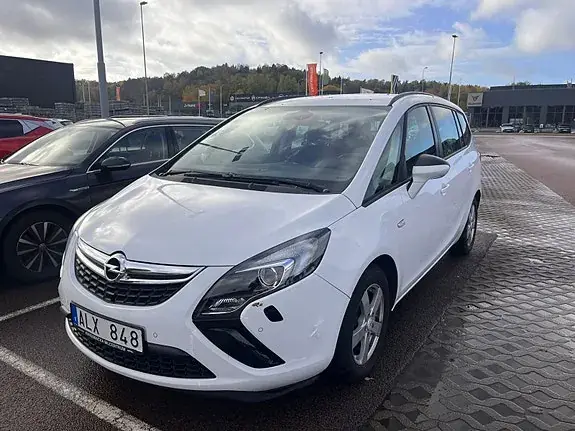 Opel Zafira Tourer 2014 photo 2