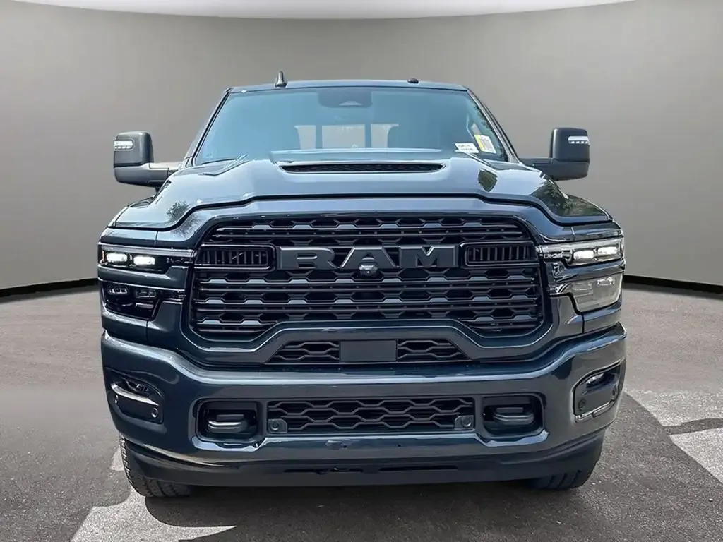 Ram 3500 2026 photo 2