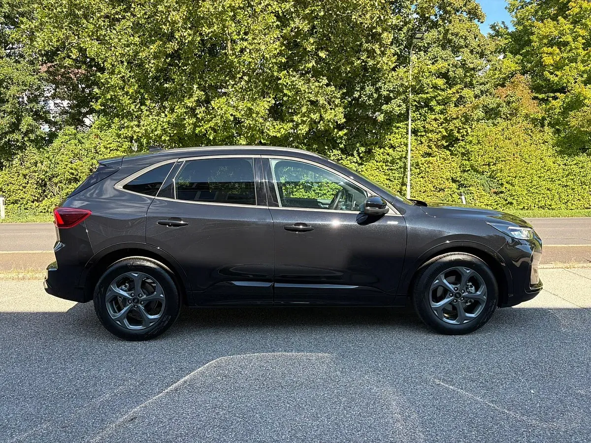 Ford Kuga 2025 photo 3