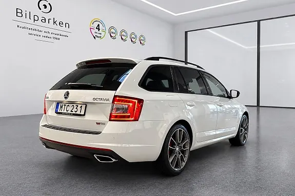 Skoda Octavia 2015 photo 2