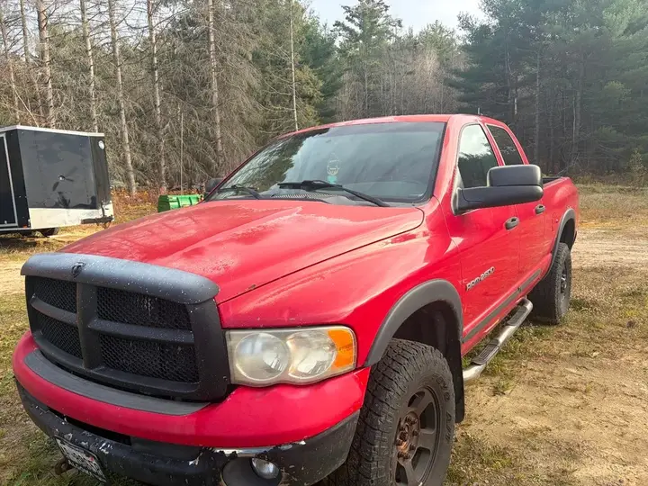 Dodge Ram 2500 2004 photo 4