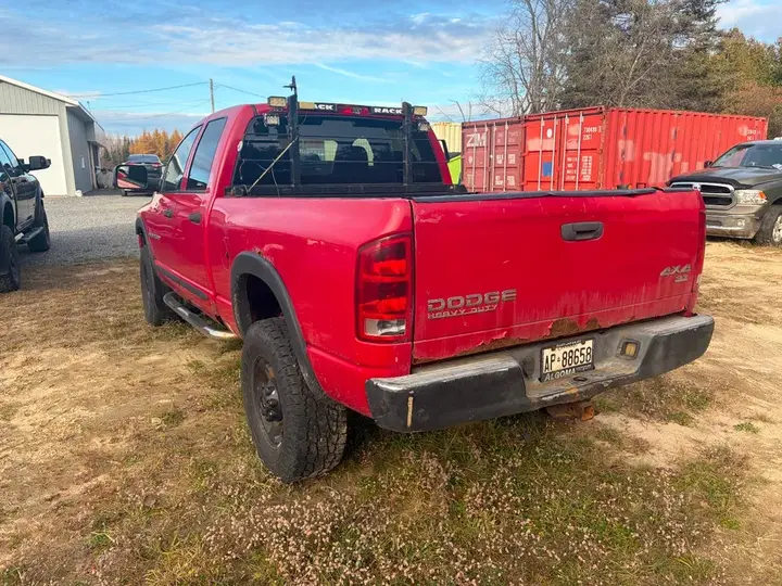 Dodge Ram 2500 2004 photo 2