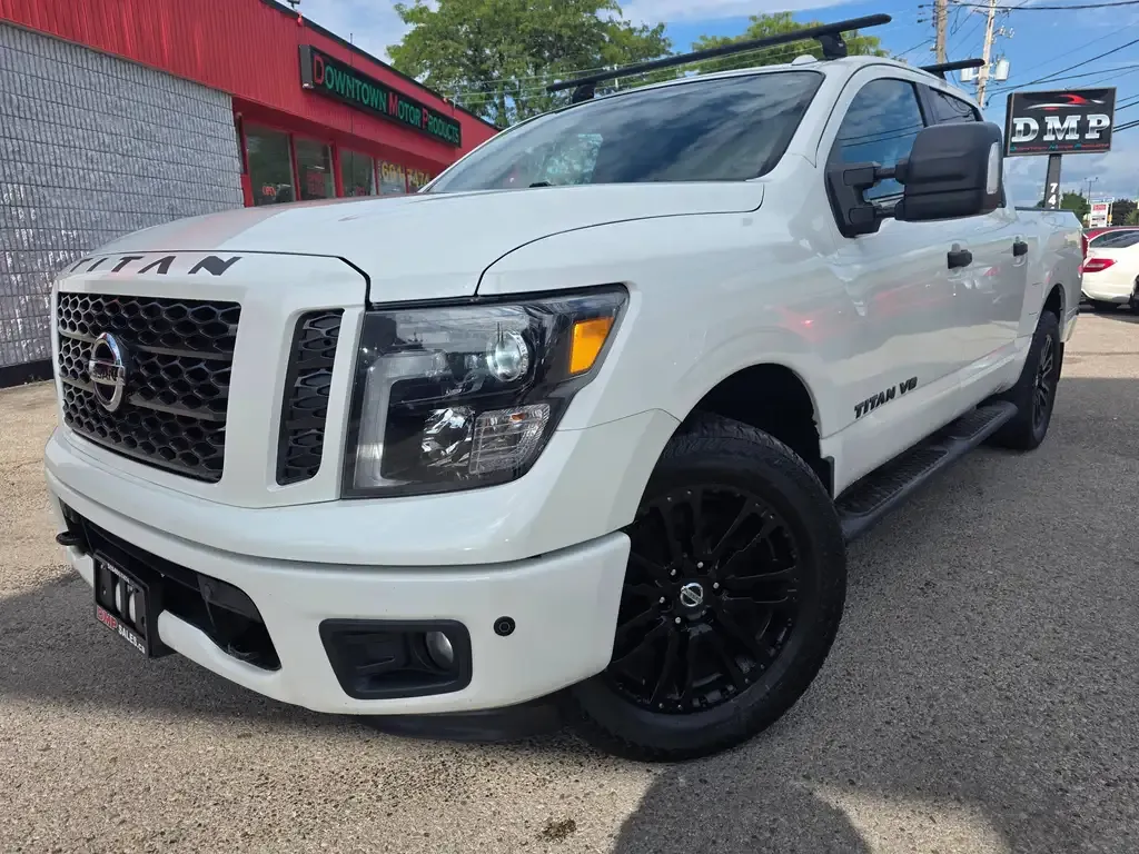 Nissan Titan 2018 photo 2
