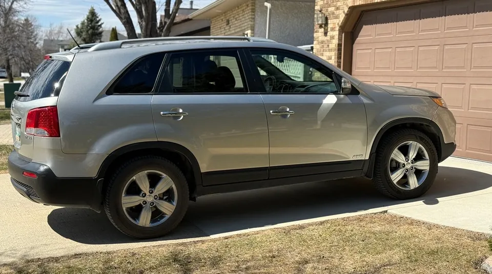 Kia Sorento 2013 photo 2