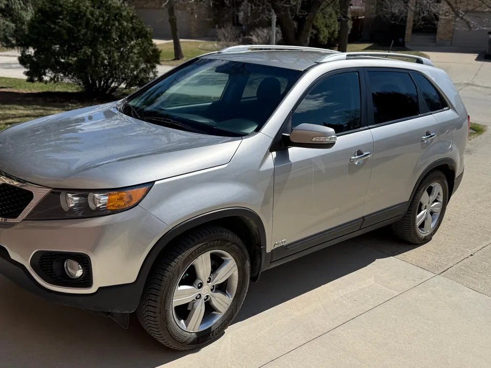 Kia Sorento 2013 photo 3