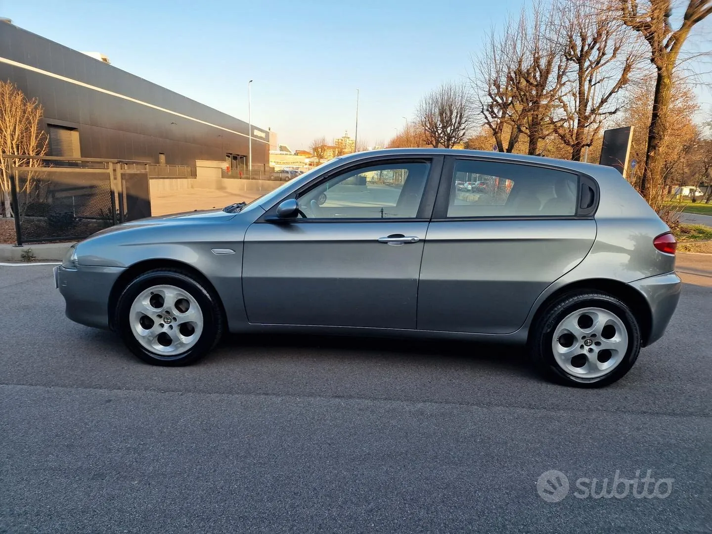 Alfa Romeo 147 2006 photo 4