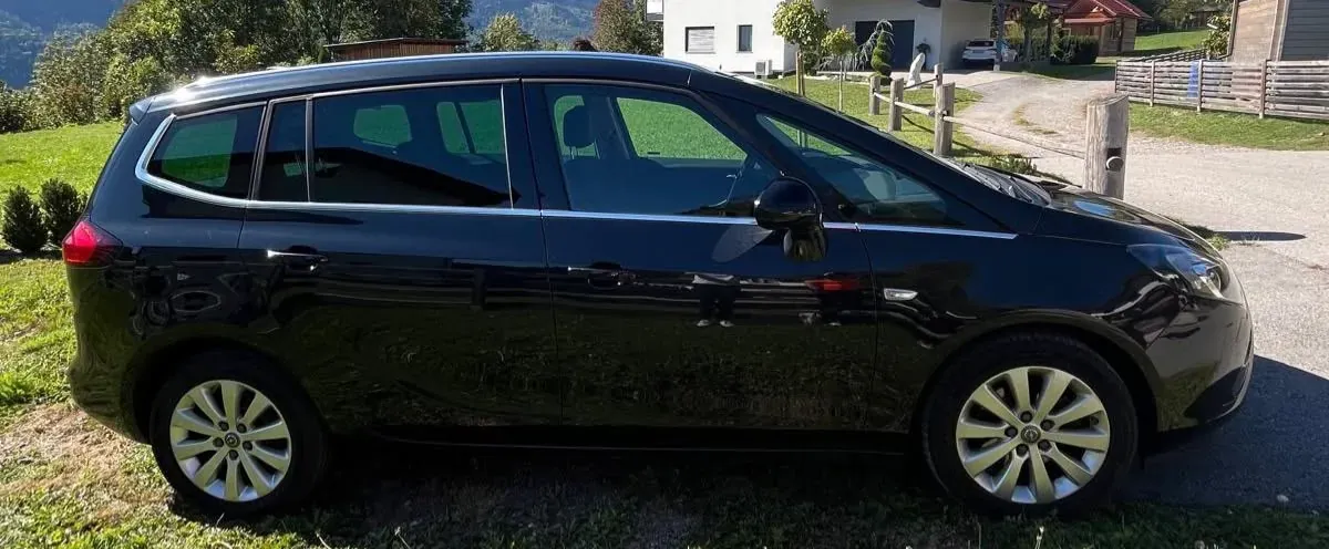 Opel Zafira 2016 photo 3