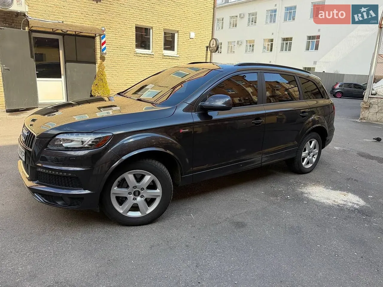 Audi Q7 2012 photo 3
