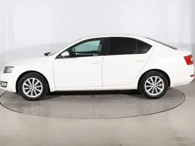 Skoda Octavia 2016 photo 2