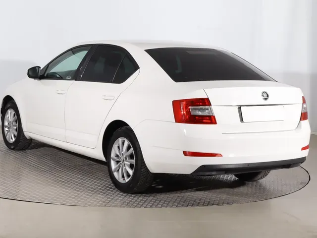 Skoda Octavia 2016 photo 3