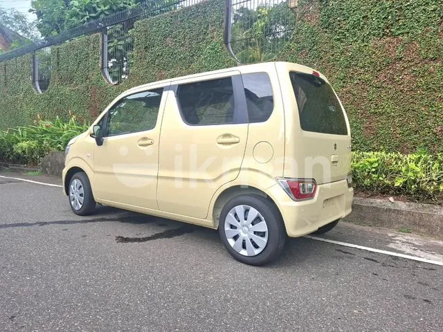 Suzuki Wagon R Fx 2025 photo 2