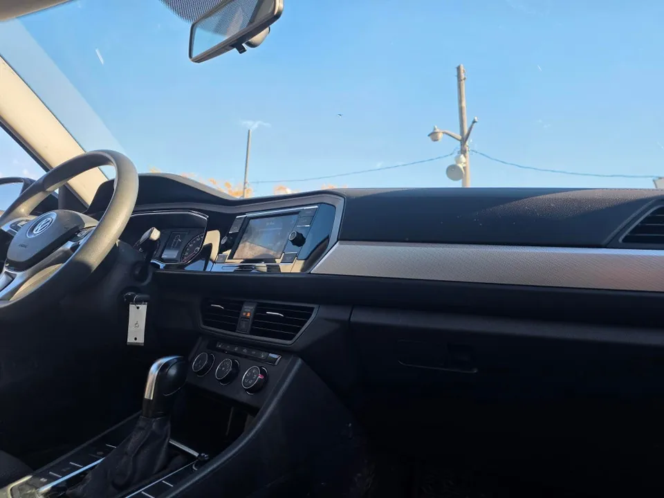 Volkswagen Jetta 2019 photo 5