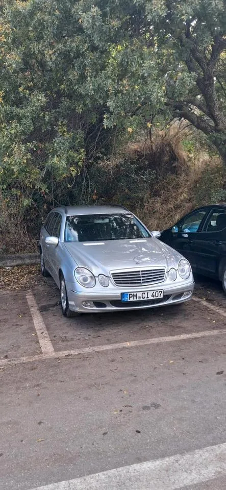 Mercedes-Benz E 220D
