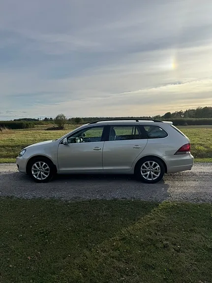 Volkswagen Golf Vi 2010 photo 2