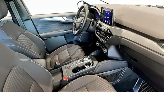 Ford Kuga 2022 photo 3