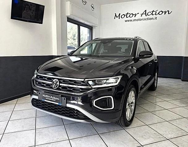 Volkswagen T-Roc 2023 photo 3