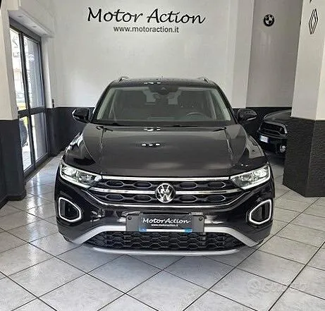 Volkswagen T-Roc 2023 photo 2