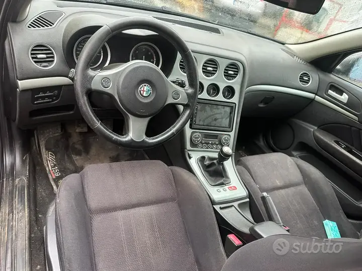 Alfa Romeo 159 2008 photo 3