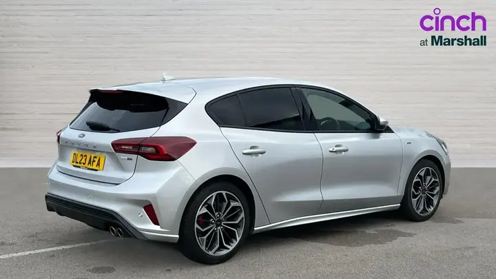 Ford Focus 2023 photo 3