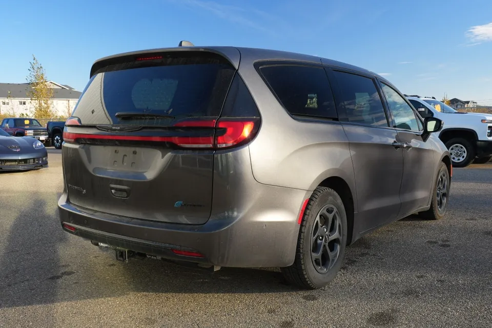 Chrysler Pacifica 2022 photo 5