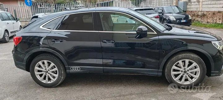 Audi Q3 2022 photo 5