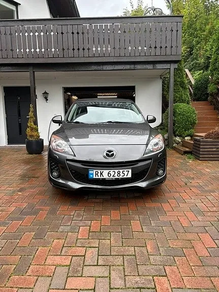 Mazda 3 2013 photo 2