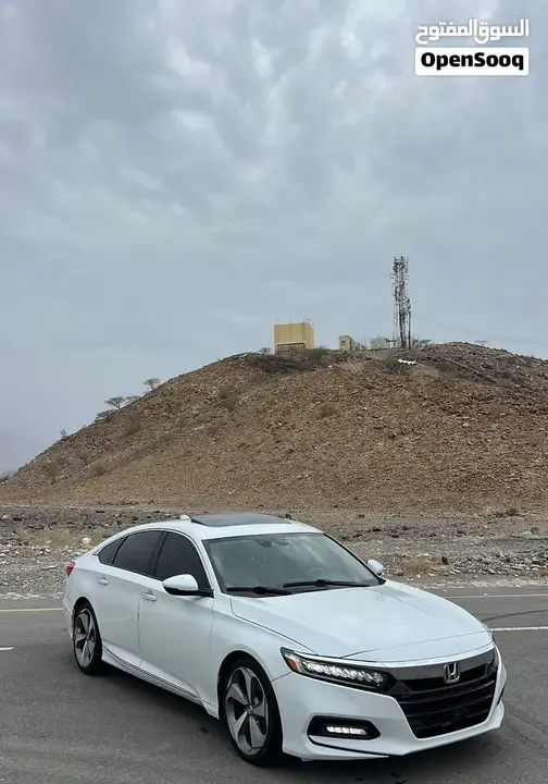 Honda Accord 2020 photo 2