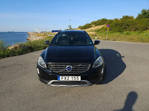Volvo Xc60 2016 photo 2