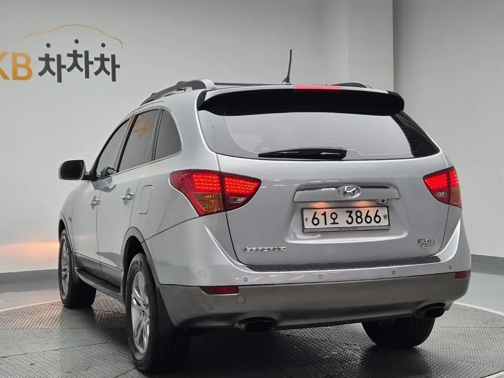 Hyundai Veracruz 2011 photo 2