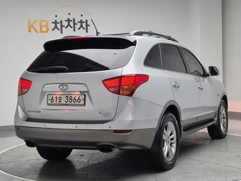 Hyundai Veracruz 2011 photo 3