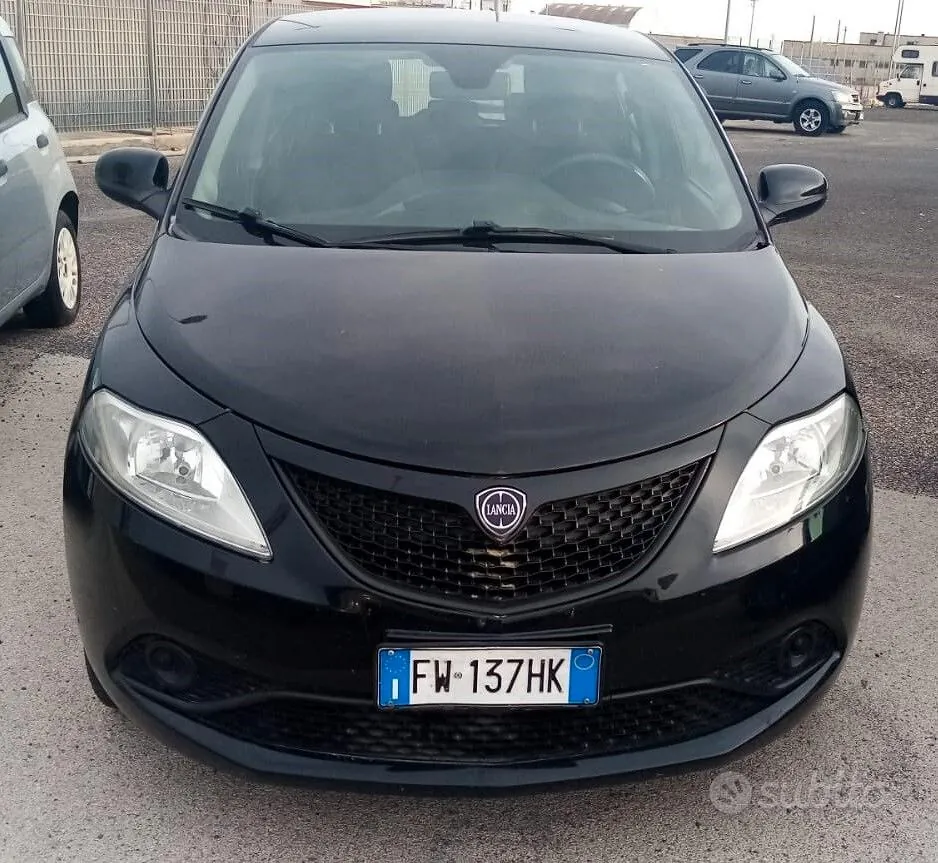 Lancia Ypsilon 2019 photo 2