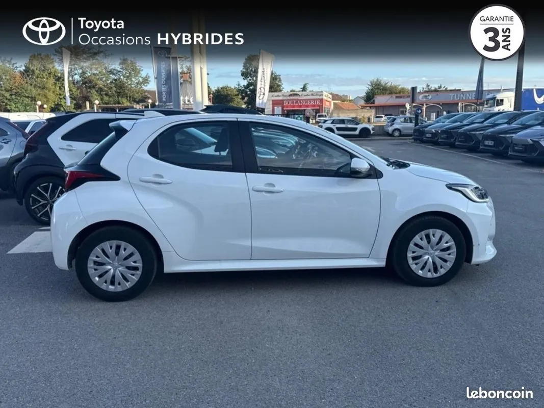 Toyota Yaris 2022 photo 4