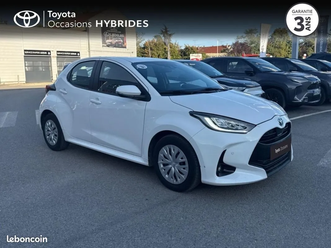 Toyota Yaris 2022 photo 3