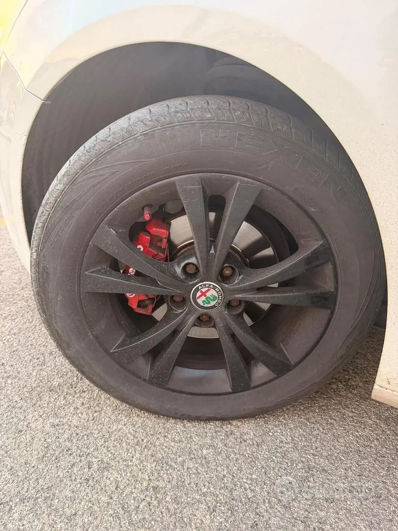 Alfa Romeo Giulietta 2011 photo 4