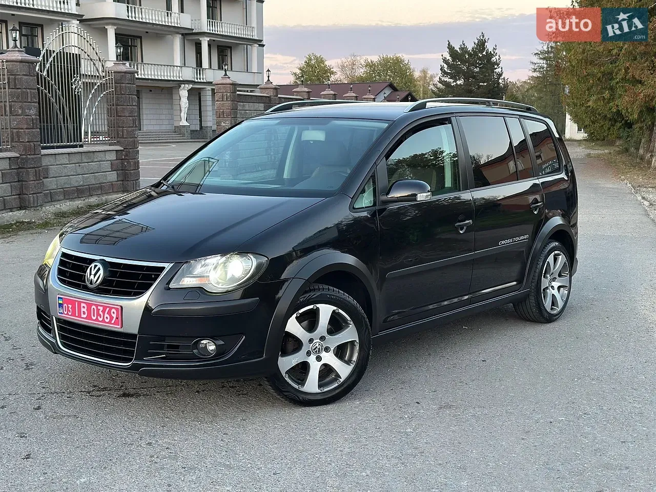 Volkswagen Touran 2007 photo 2